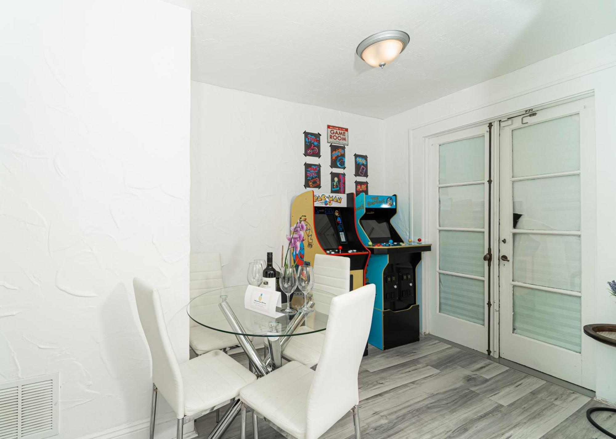 Bike To Beach-Spacious With Patio Bbq & Game Room شاطئ هالانديل المظهر الخارجي الصورة